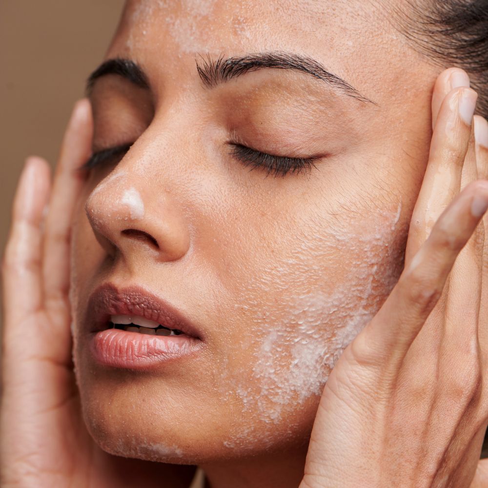 Glow Rice Water Brightening Face Wash